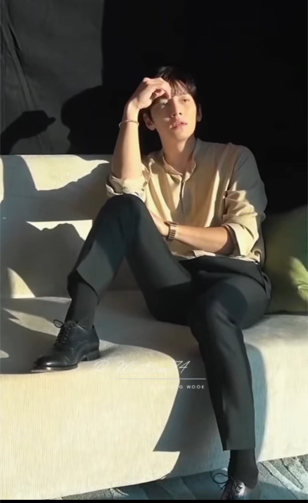 粉丝拍下的池昌旭瞬间