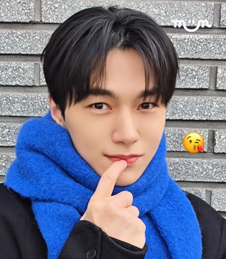 Currently spotlighted celeb post