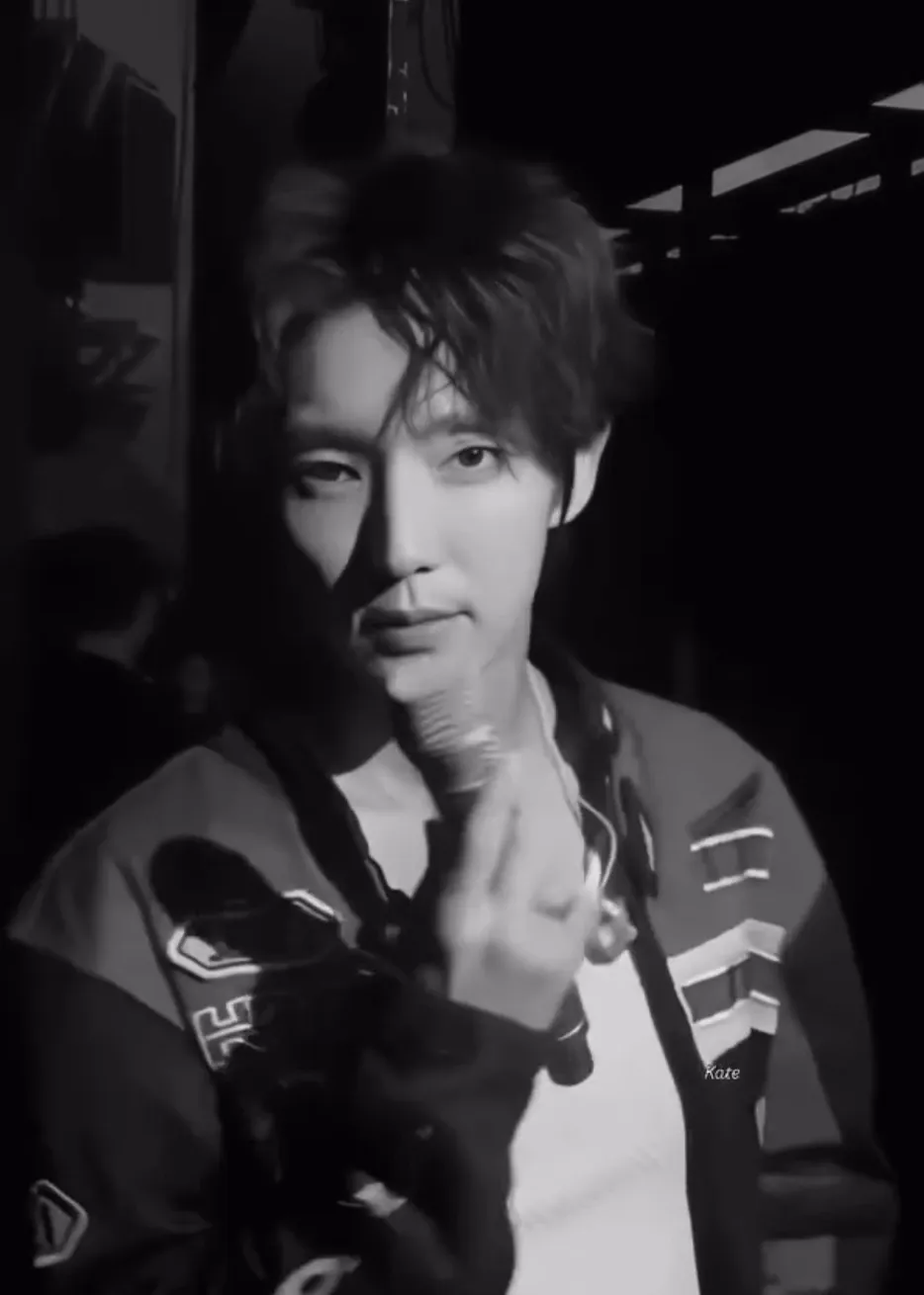 이준기 최근 활동샷