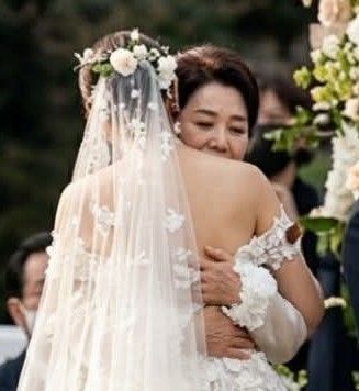 孙艺珍的近期活动照