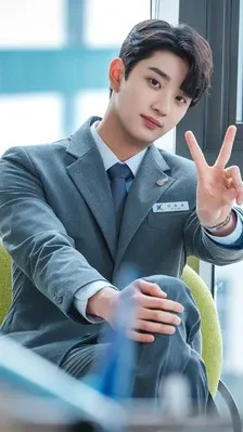 Emotional wallpaper shared by fans for Kim Jaewon