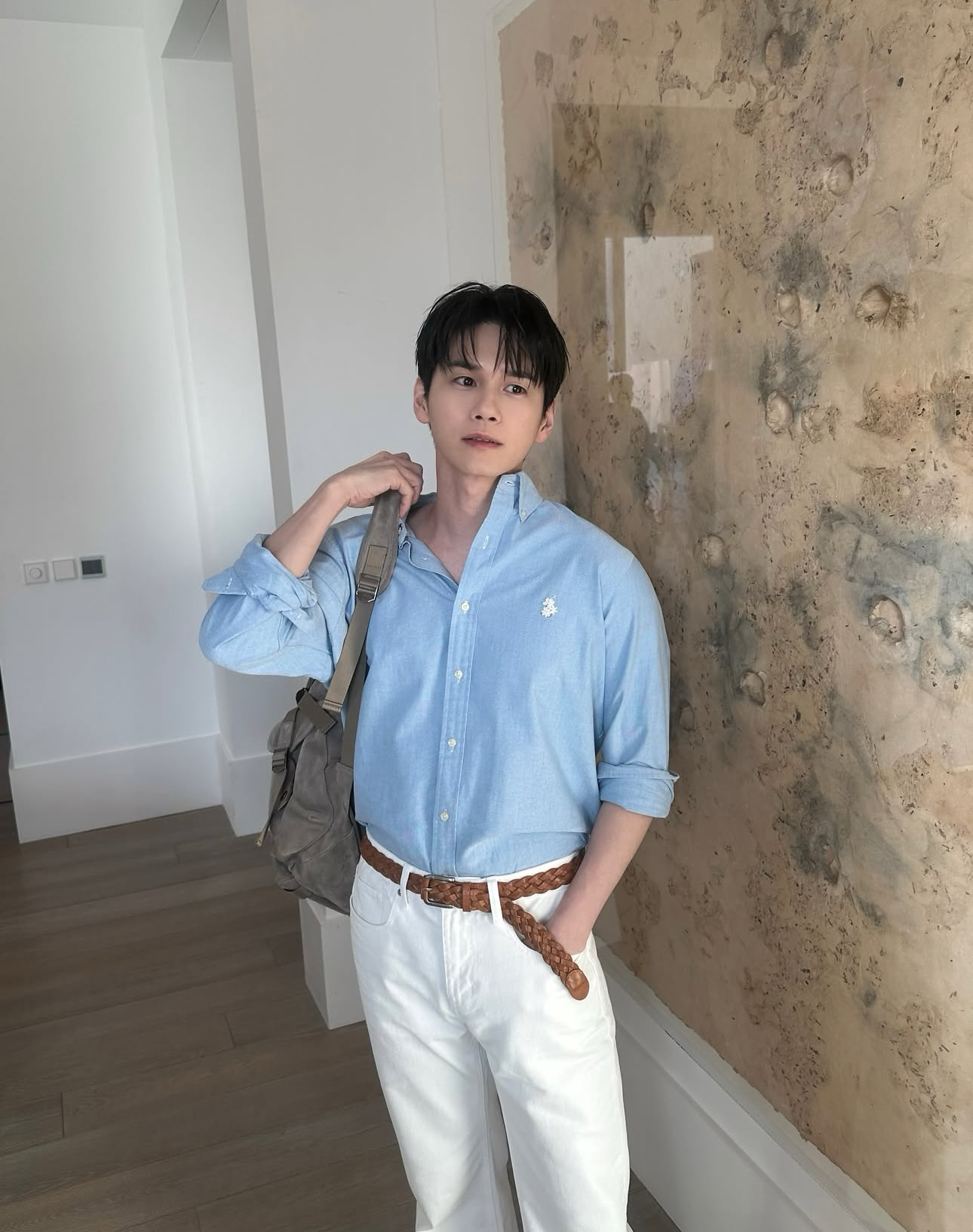 A moment captured by a fan of Ong Seongwu