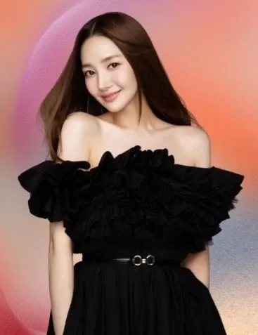 Recent activity shot of Park Minyoung