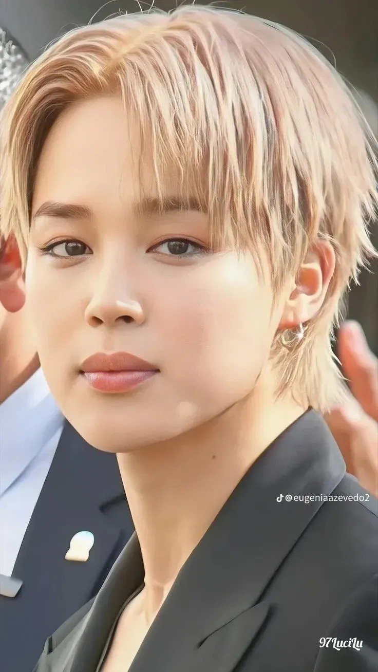 Emotional wallpaper shared by fans for Ha Jimin