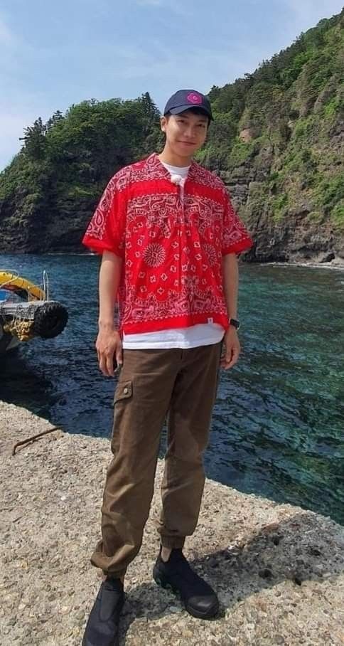 イ・スンギの最近の活動ショット