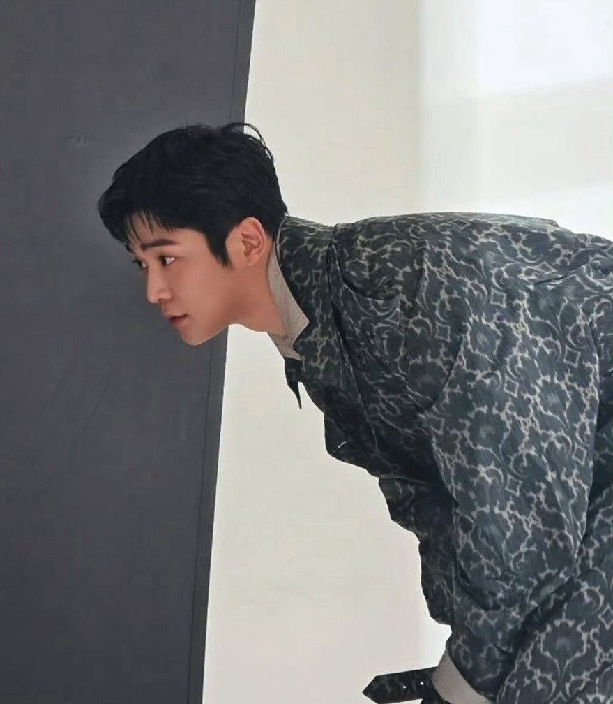 Foto terbaru dari Rowoon