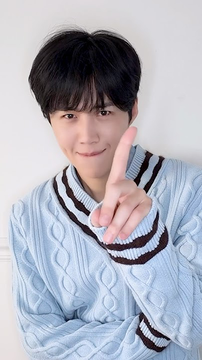 Emotional wallpaper shared by fans for Kim Seonho