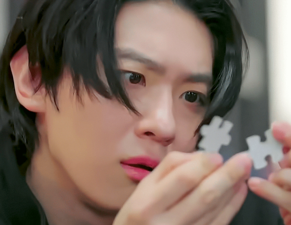 Behind-the-scenes cut of Dex