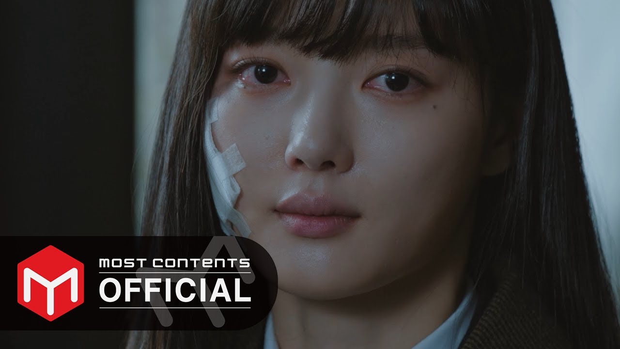 Behind-the-scenes cut of Kim Youjung