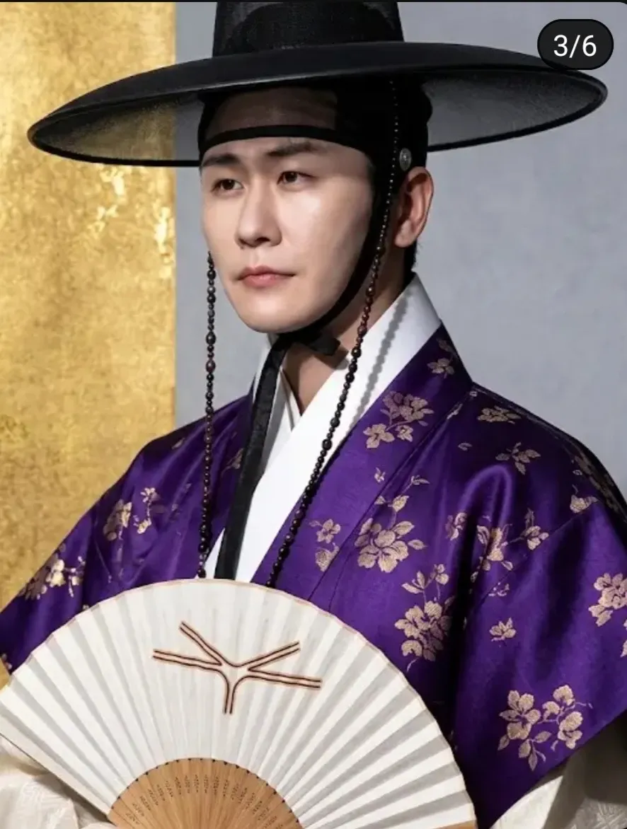 영탁의 비하인드 컷