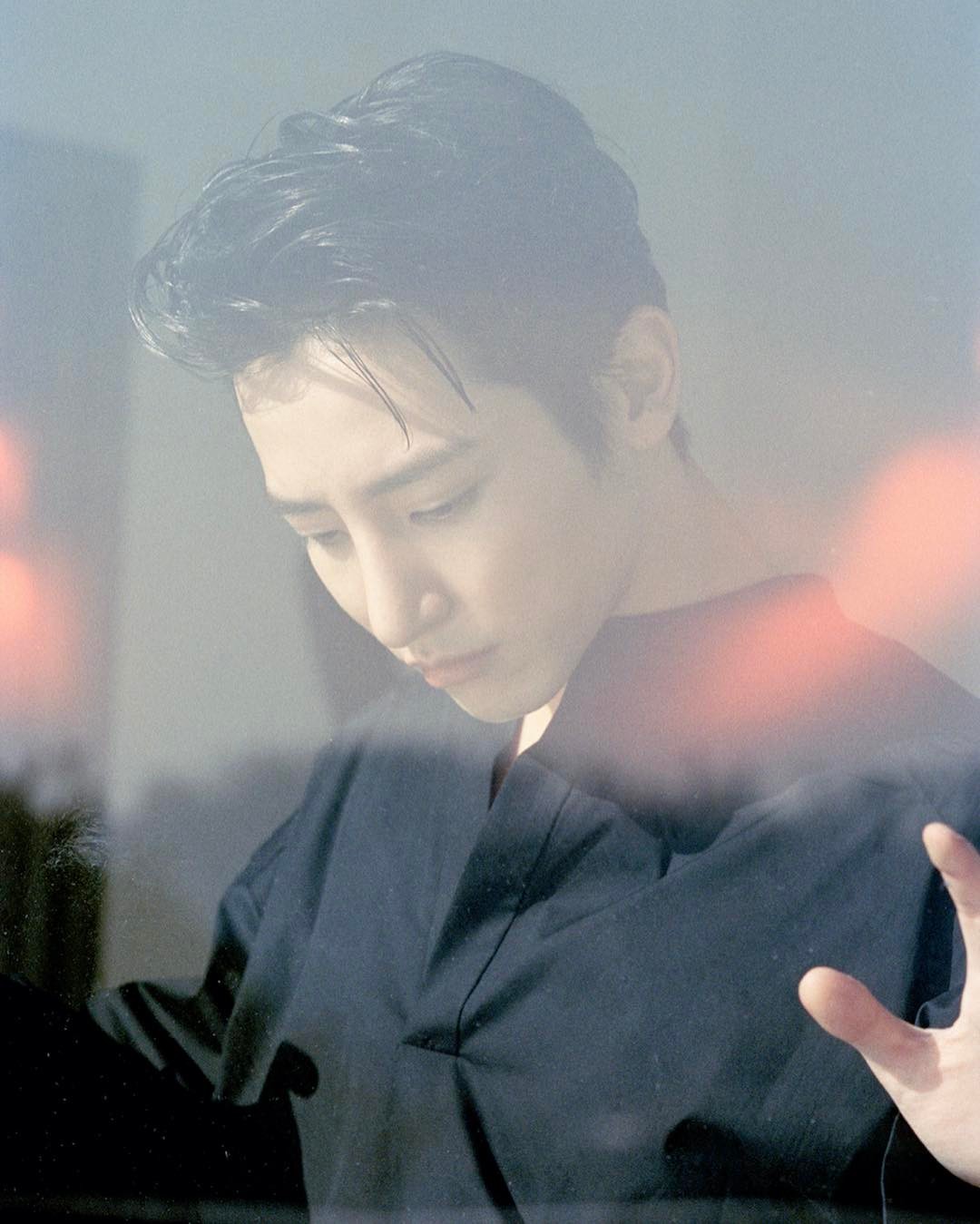 Behind-the-scenes cut of Lee Soohyuk