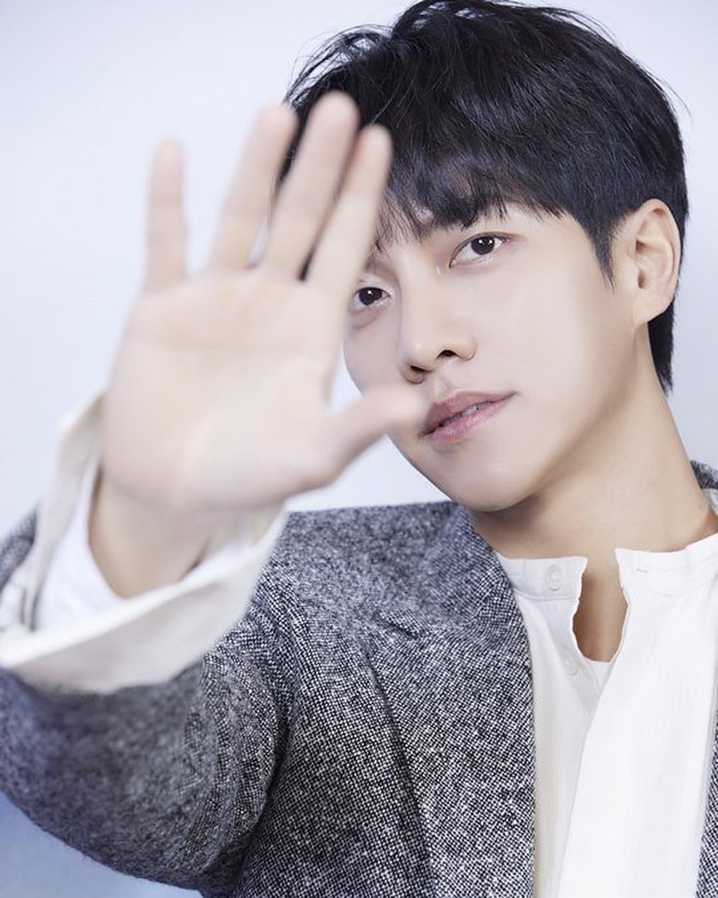 Foto kegiatan terbaru dari Lee Seunggi