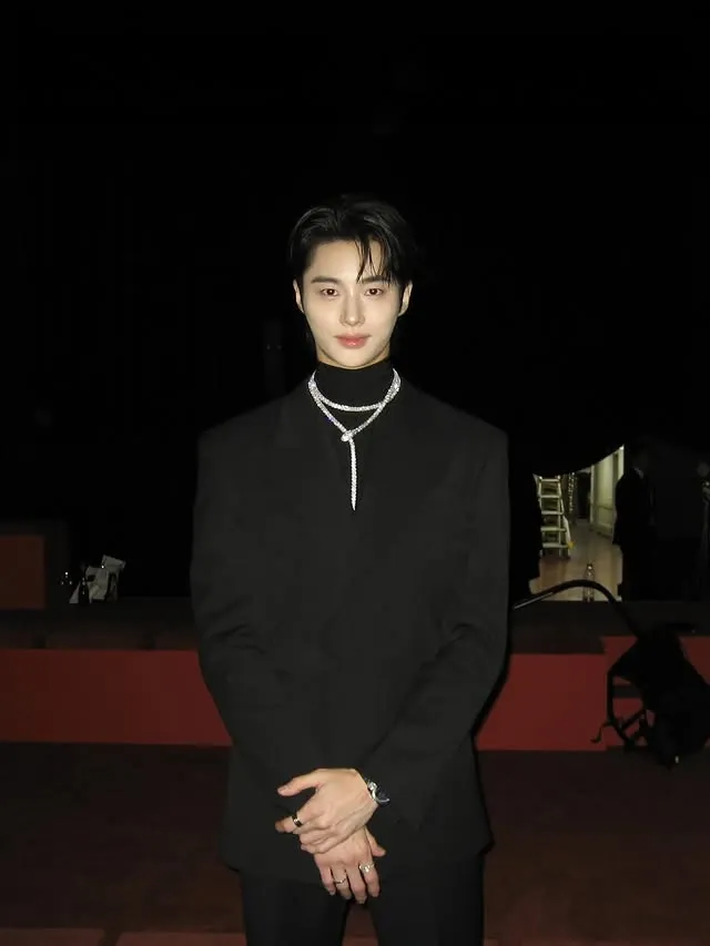Recent activity shot of Byeon Wooseok