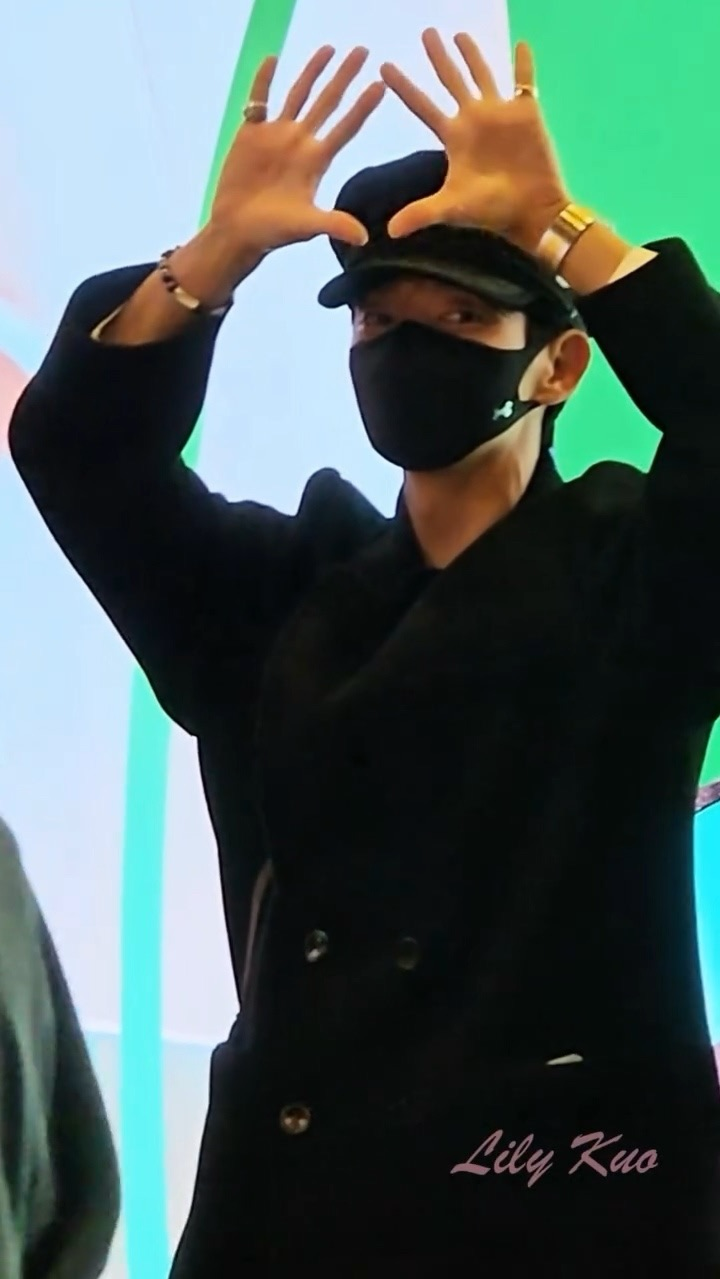 Foto terbaru dari Lee Joongi