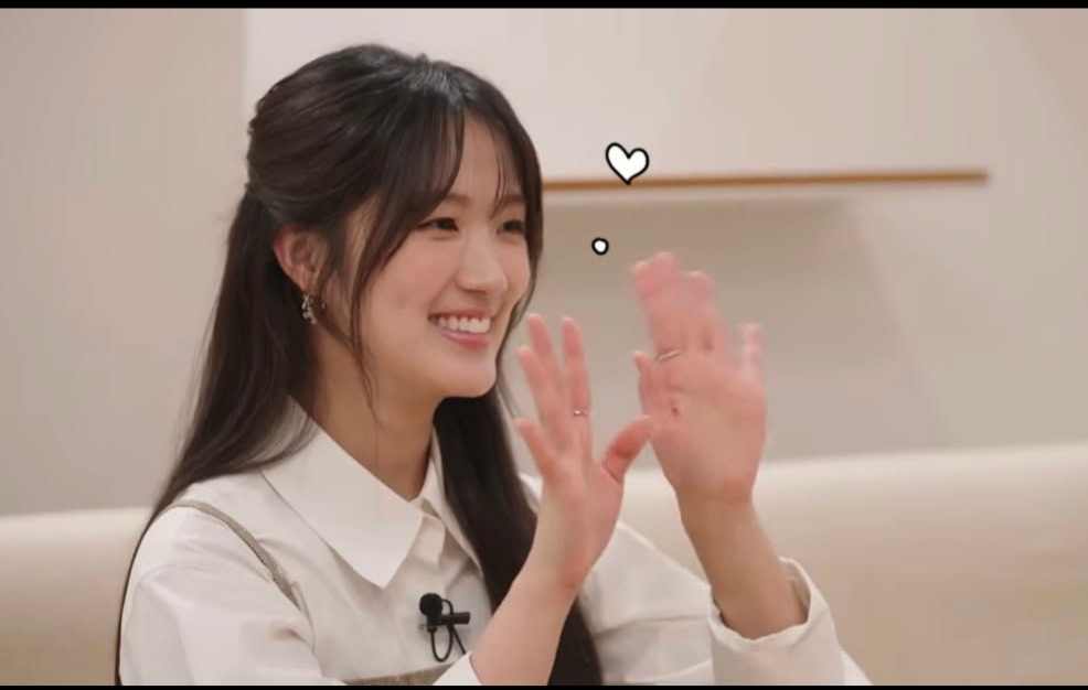 A moment captured by a fan of Kim Hyeyoon