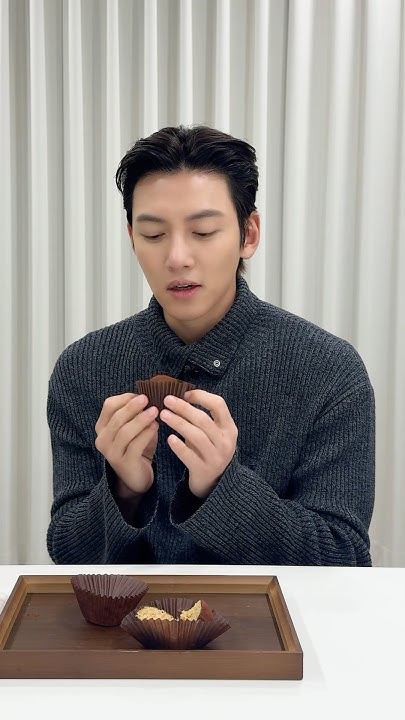 Wallpaper emosional yang dibagikan penggemar untuk Ji Changwook