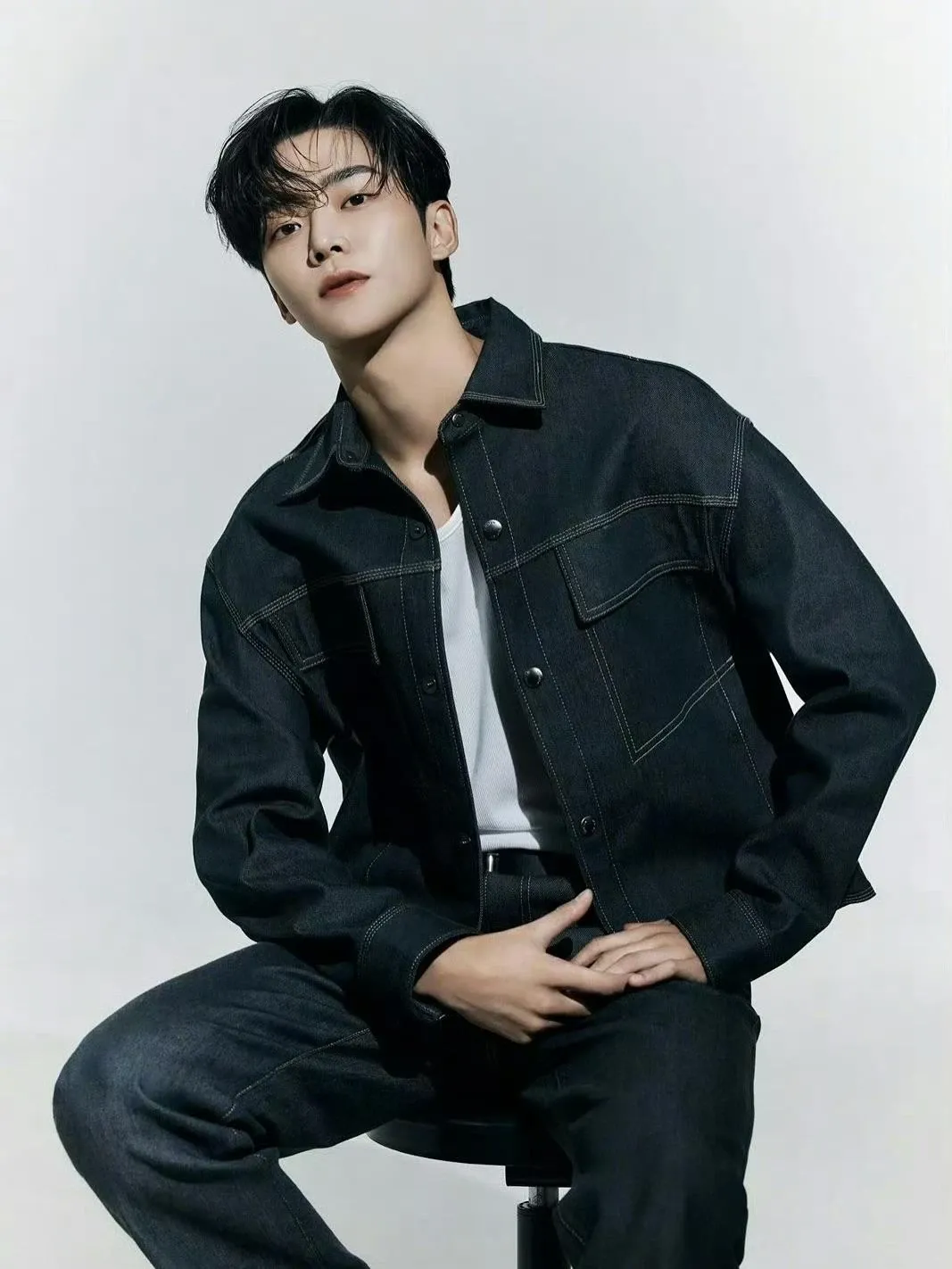 Momen yang diabadikan oleh penggemar Rowoon