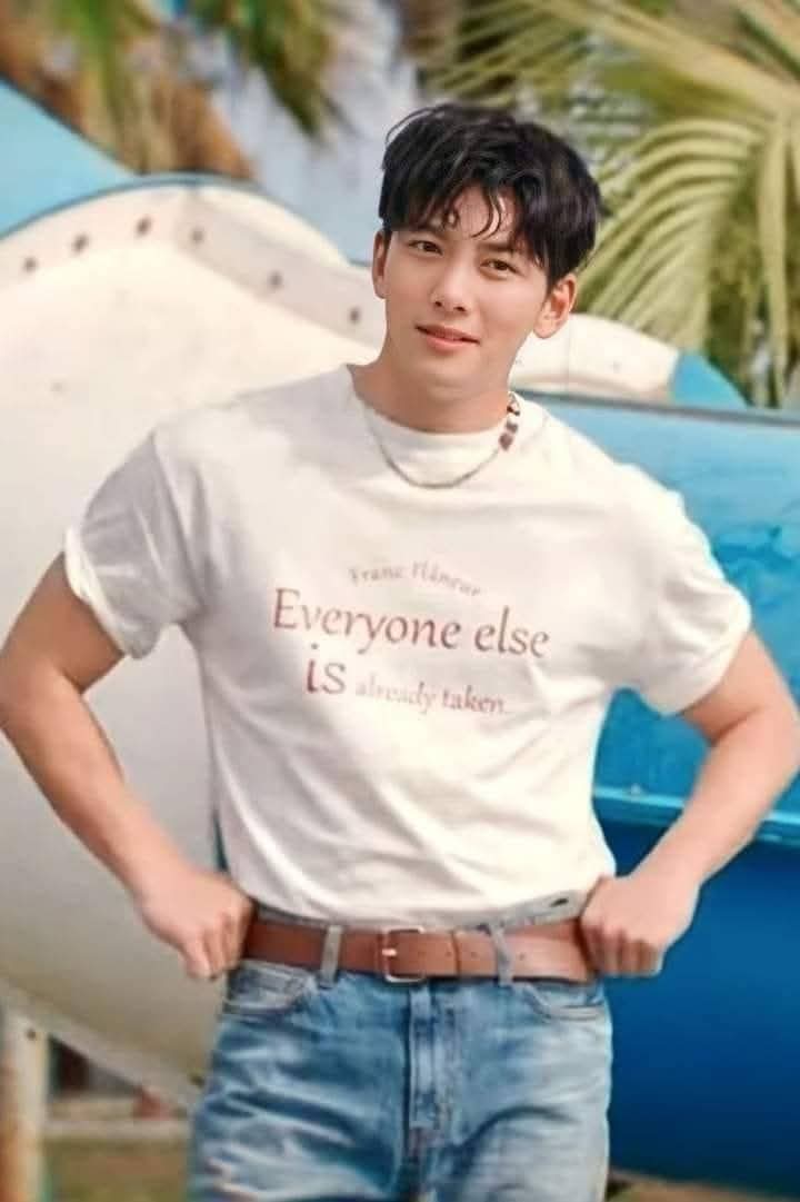 Behind-the-scenes cut of Ji Changwook