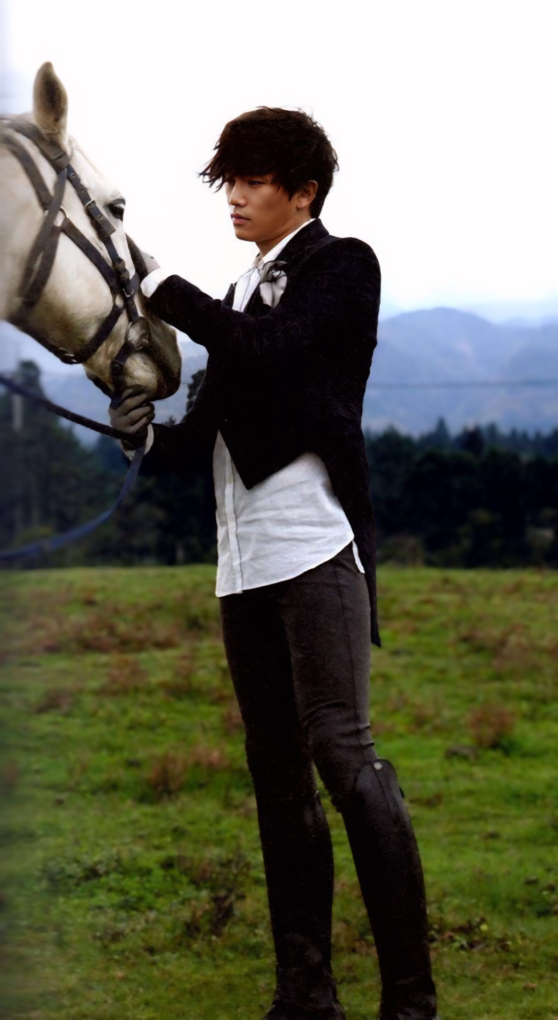 Latest photo of Ji Sung