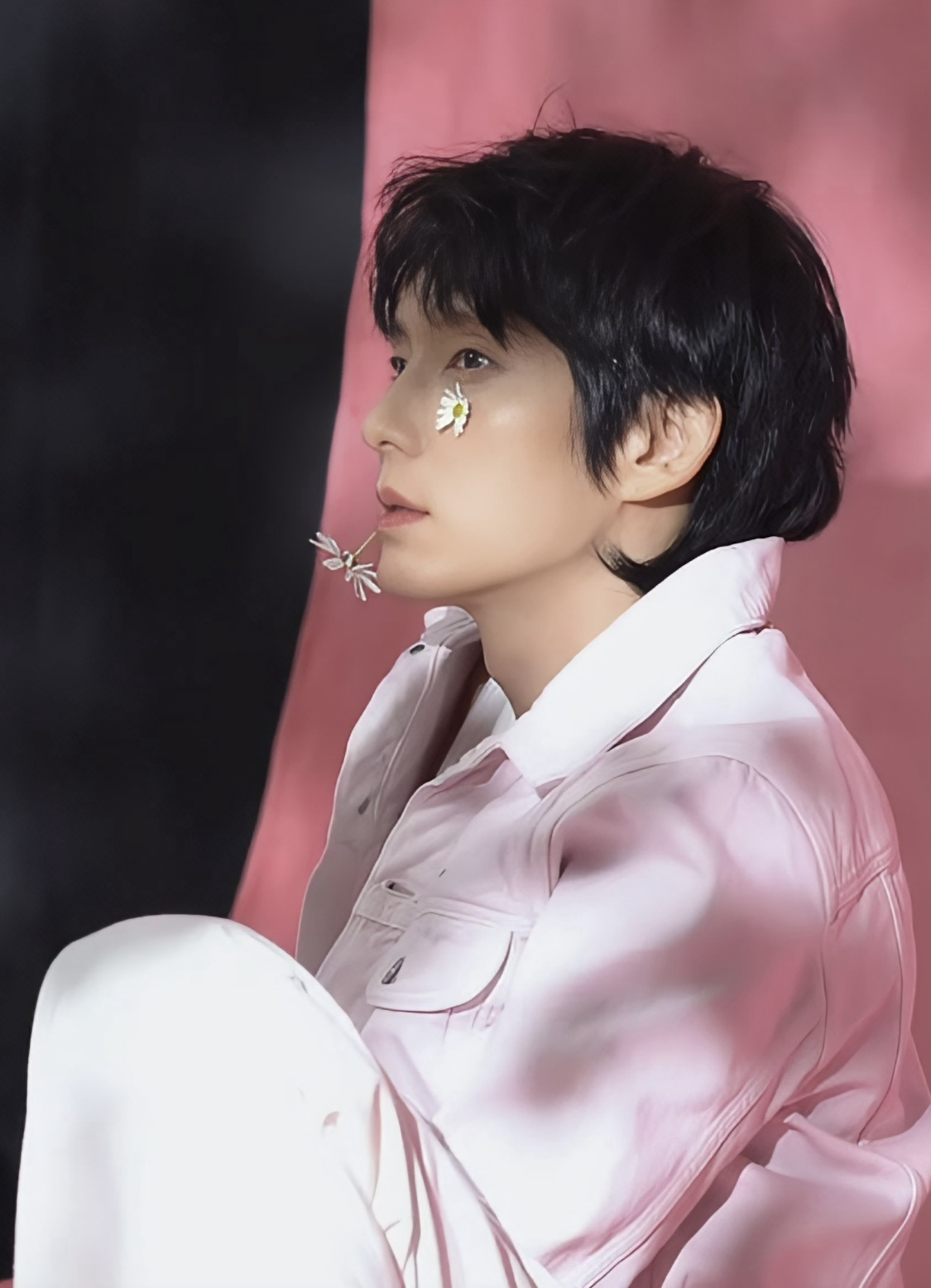 Behind-the-scenes cut of Lee Joongi