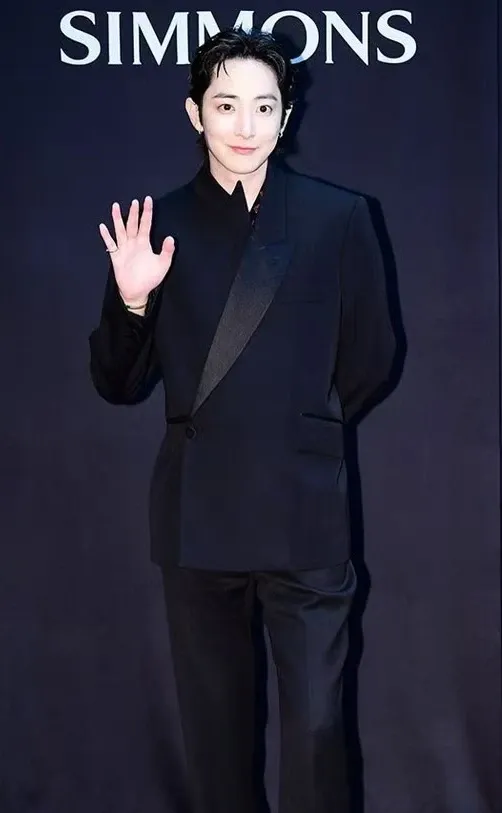 A moment captured by a fan of Lee Soohyuk