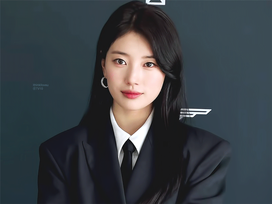 Recent activity shot of Bae Suzy