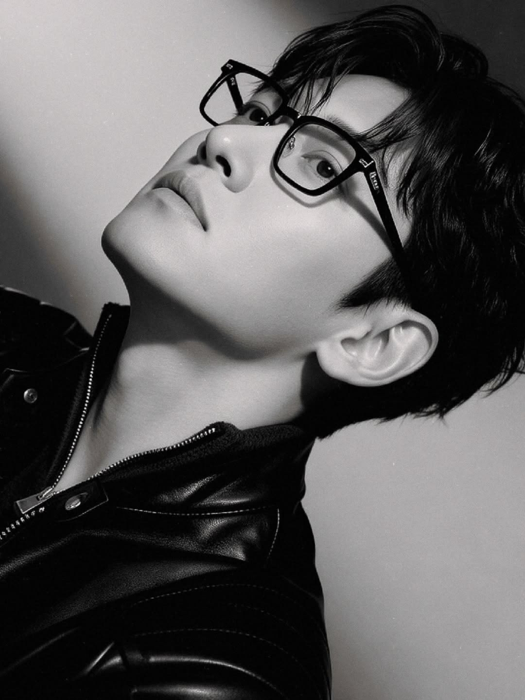 Behind-the-scenes cut of Ji Changwook