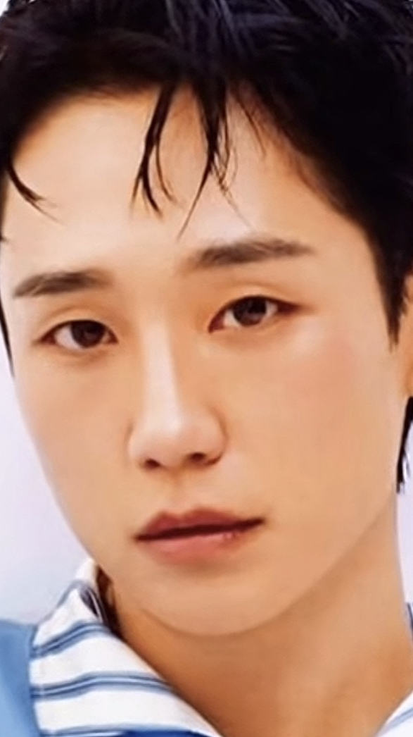 정해인 커뮤니티에서 인기있는 오늘의 배경화면