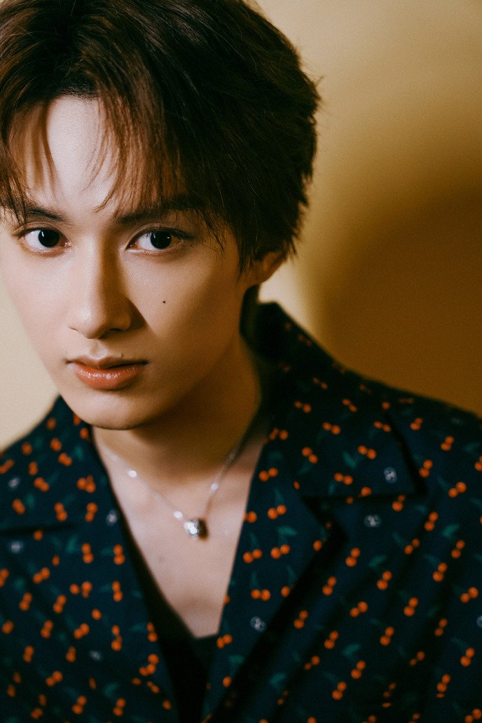 Behind-the-scenes cut of Wen Junhui