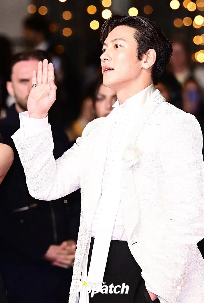 Latest photo of Ji Changwook