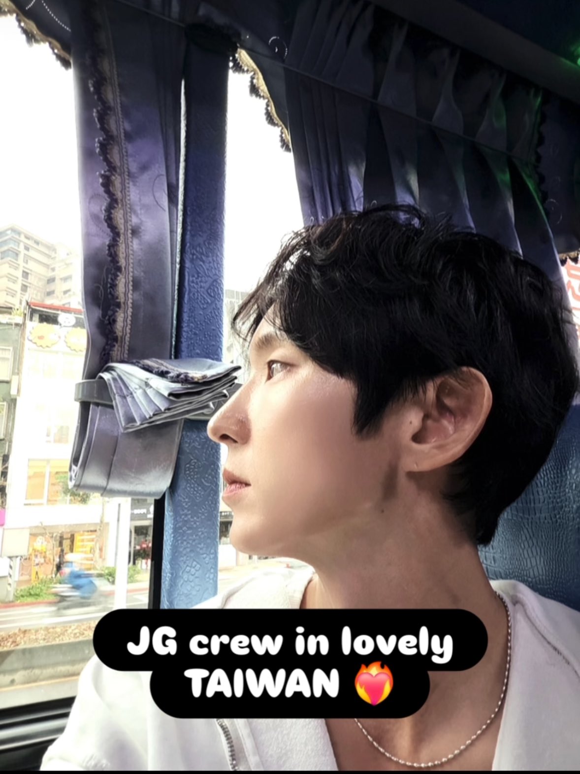 Behind-the-scenes cut of Lee Joongi