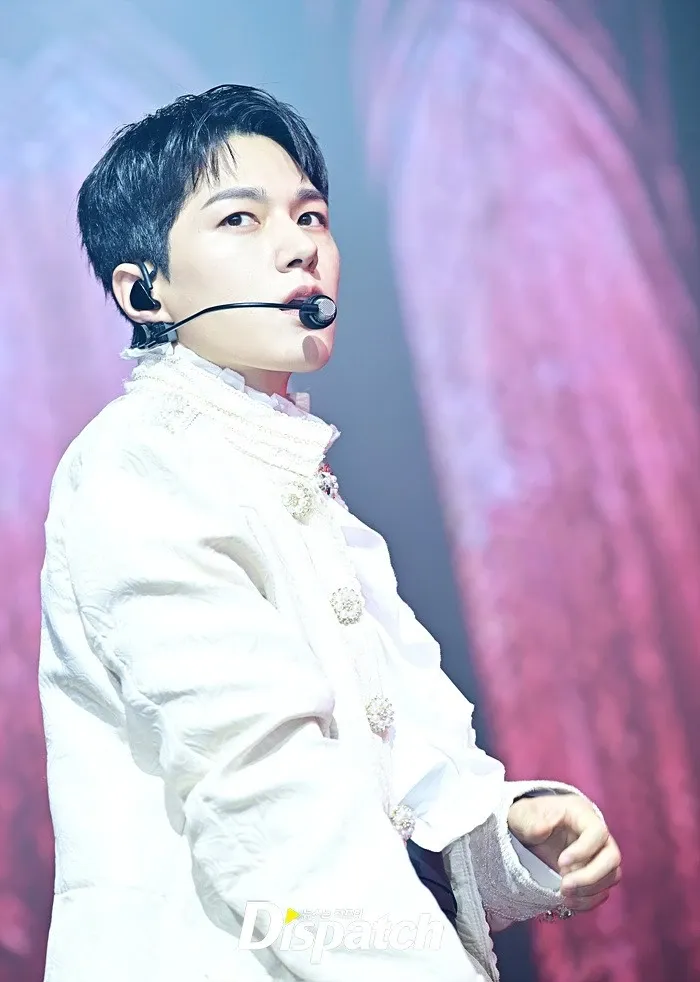 Recent activity shot of Kim Myungsoo (L)