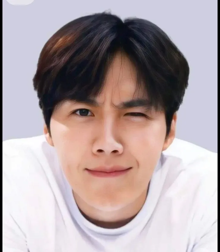 Recent activity shot of Kim Seonho