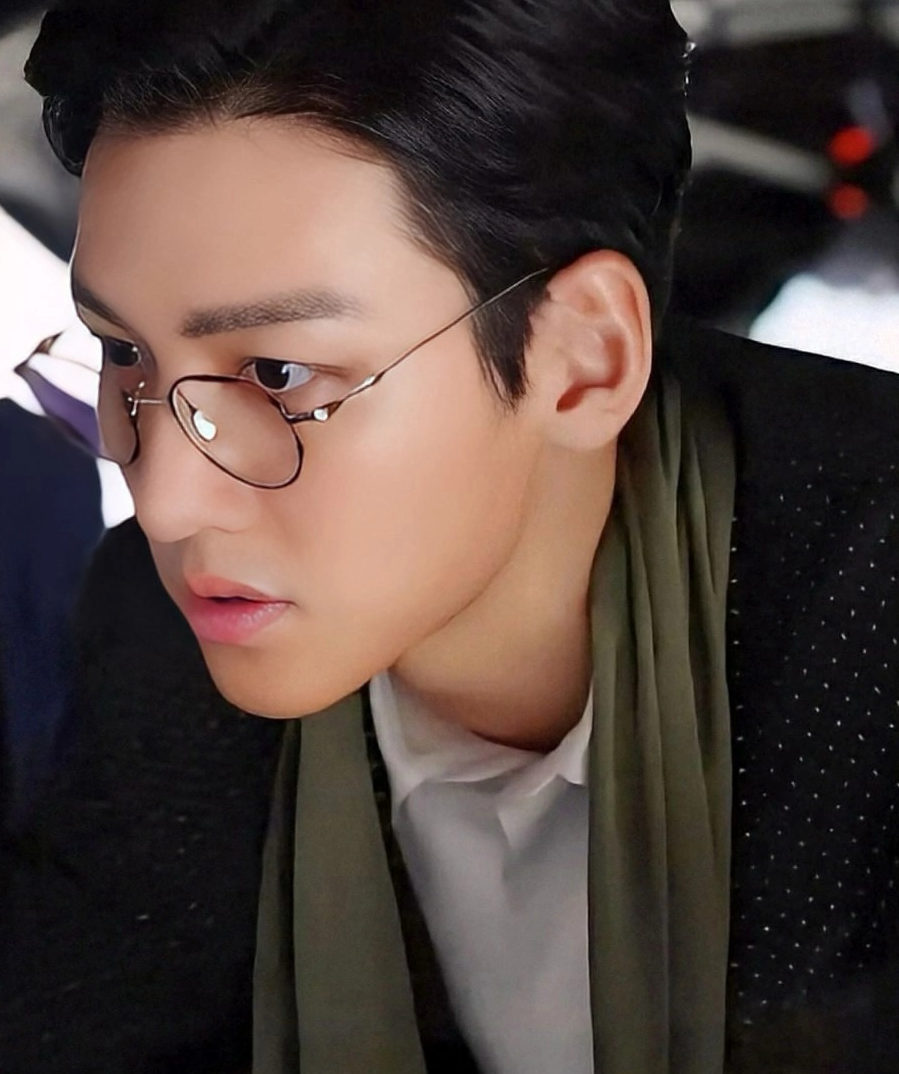 Latest photo of Ji Changwook