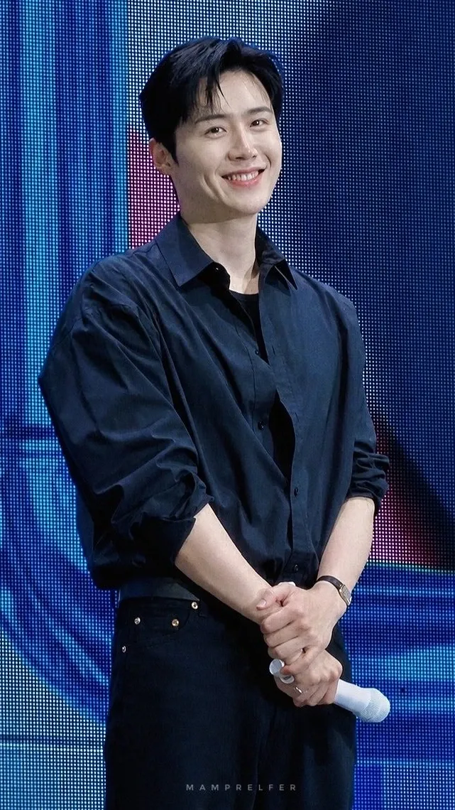 김선호 최근 활동샷