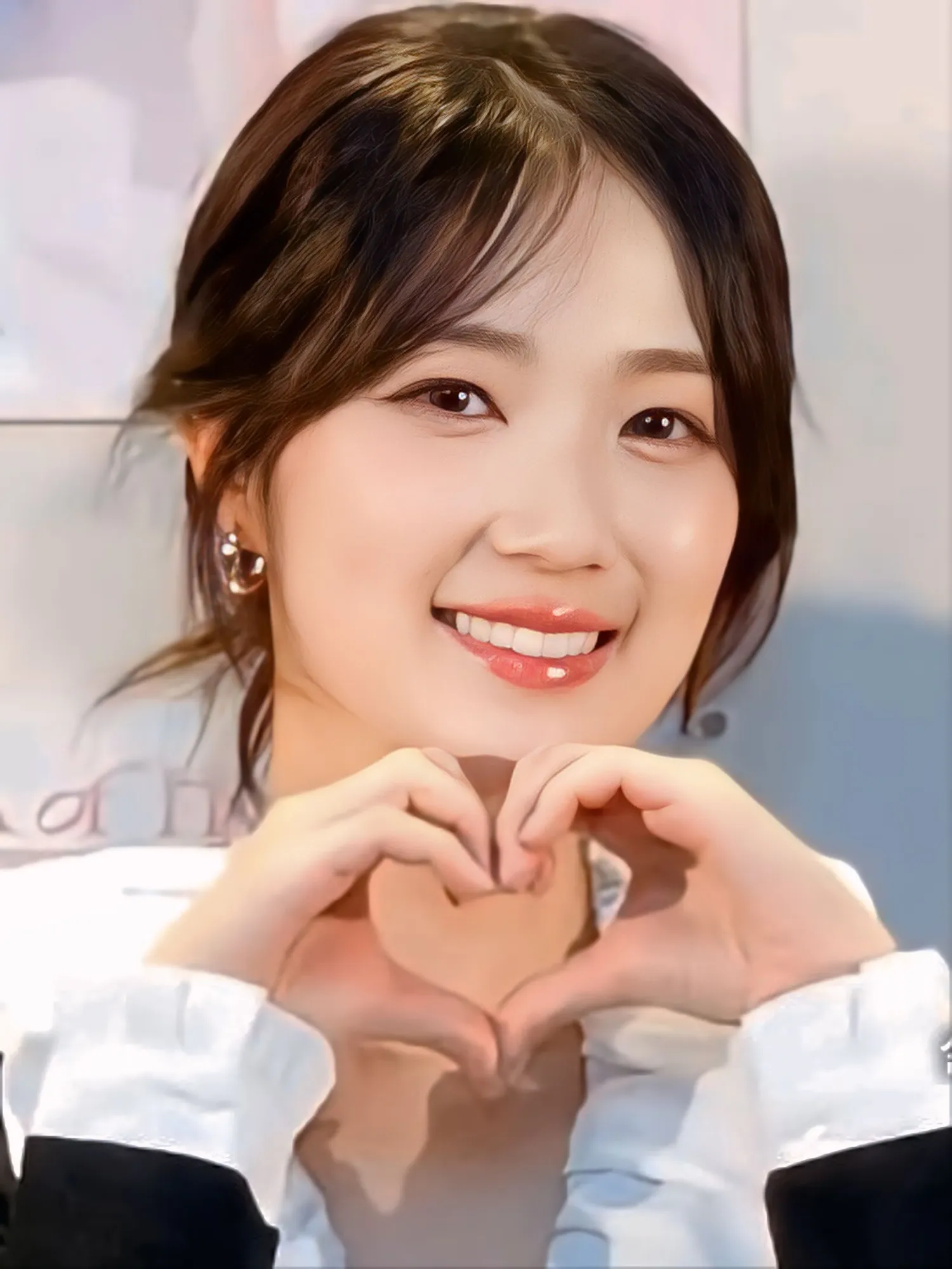 Recent activity shot of Kim Hyeyoon