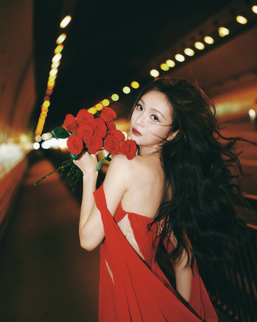 Behind-the-scenes cut of Wu Xuanyi