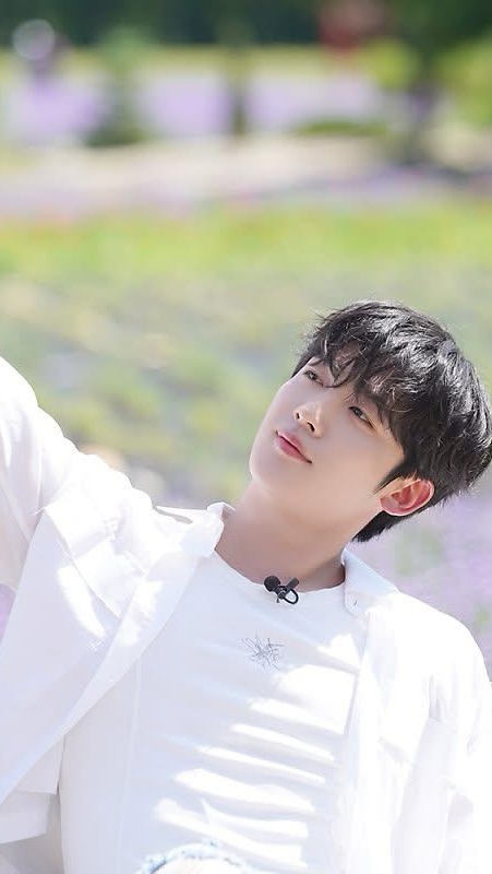 A moment captured by a fan of Kim Yohan