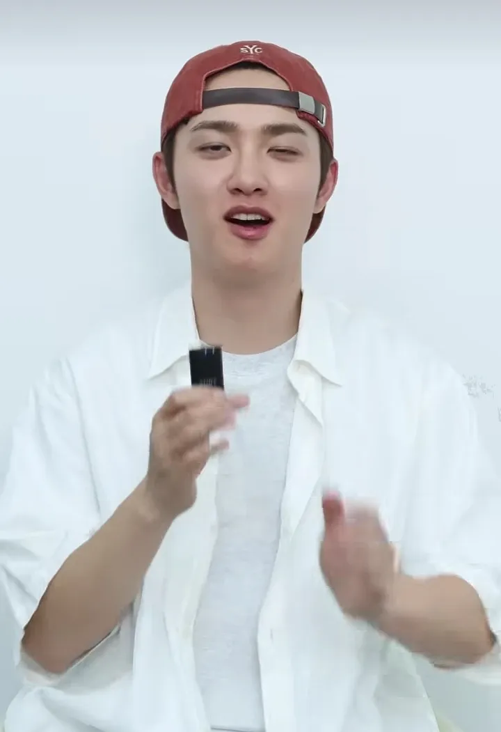 Foto terbaru dari Doh Kyungsoo (D.O.)
