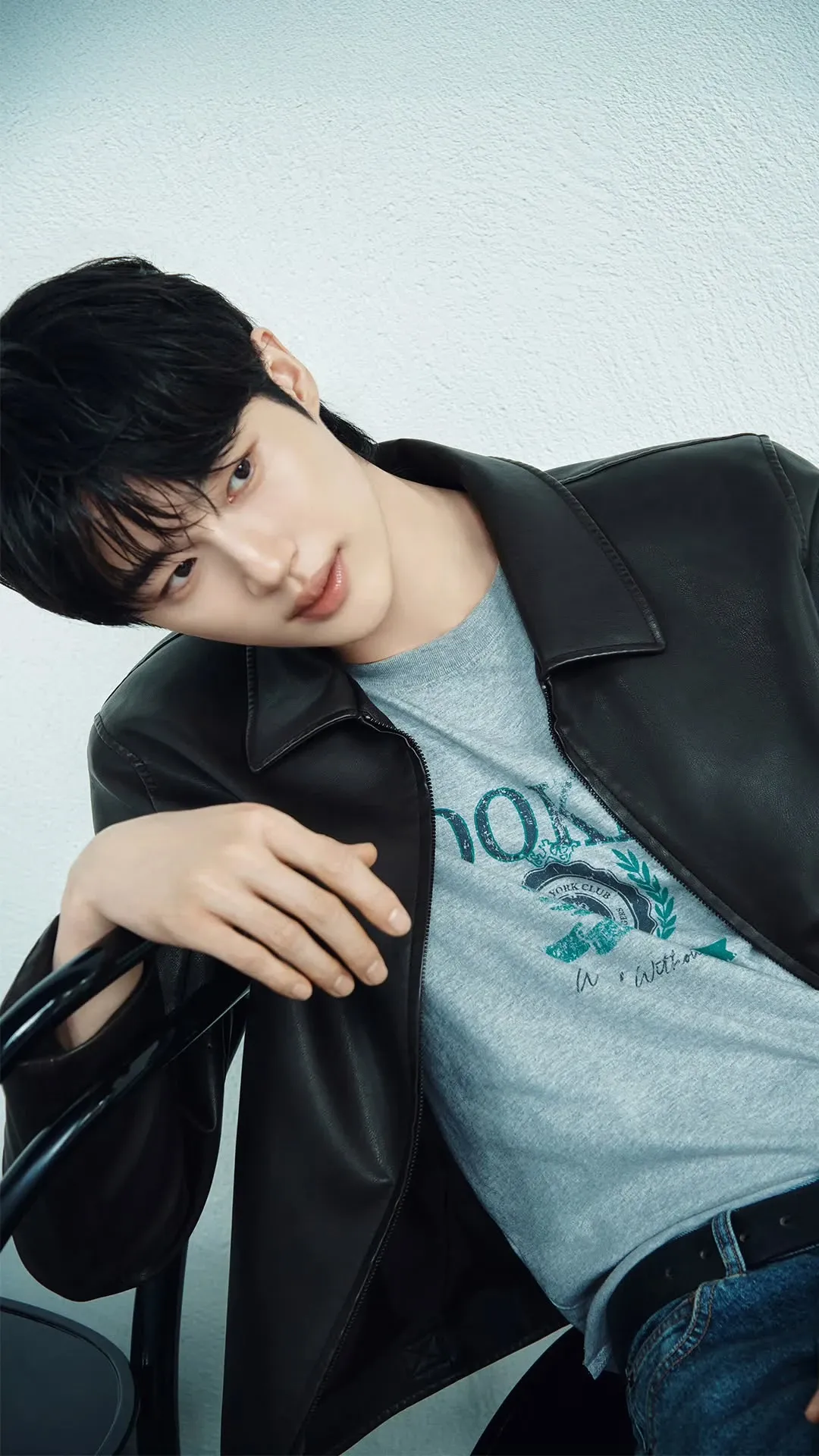 Today's popular wallpaper in Byeon Wooseok community
