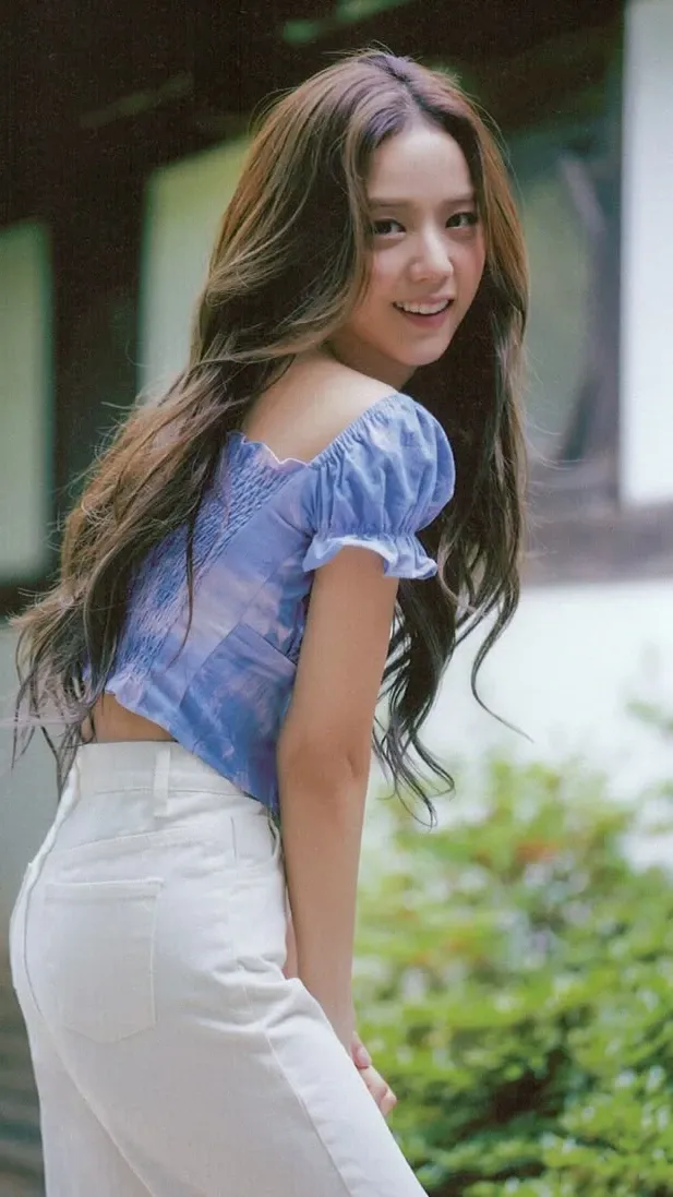 Special wallpaper made by Jisoo (1995)'s fans