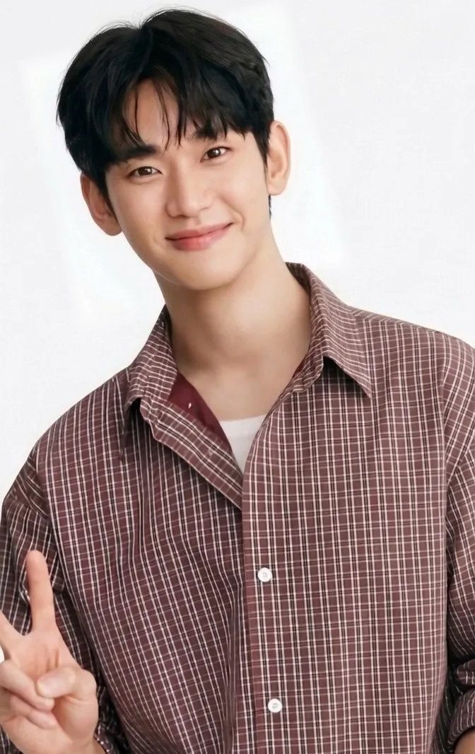 Latest photo of Kim Soohyun