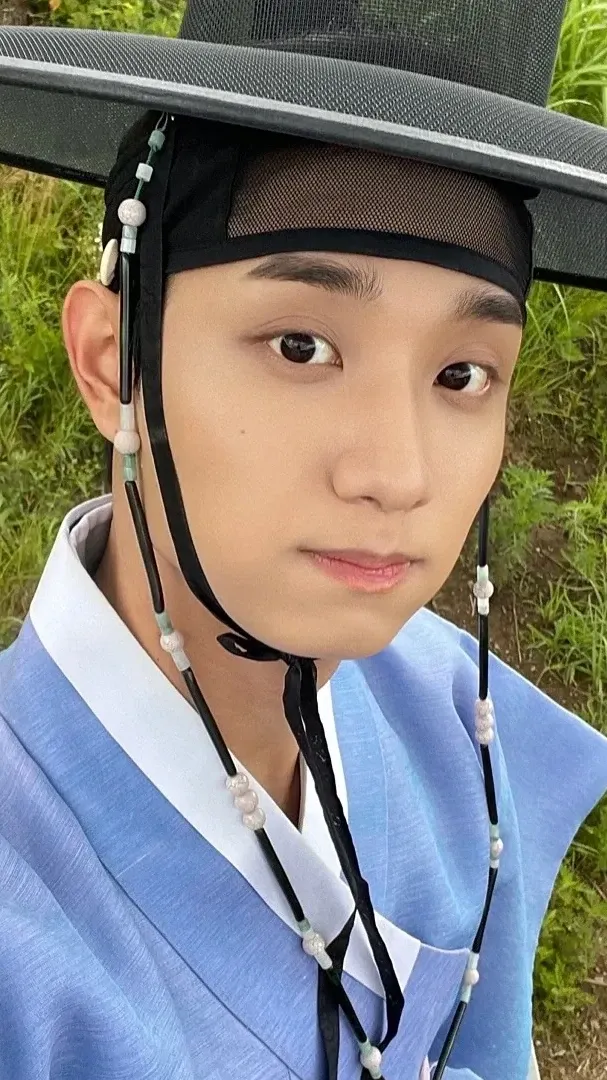 Representative background image loved by Kim Jaewon fandom